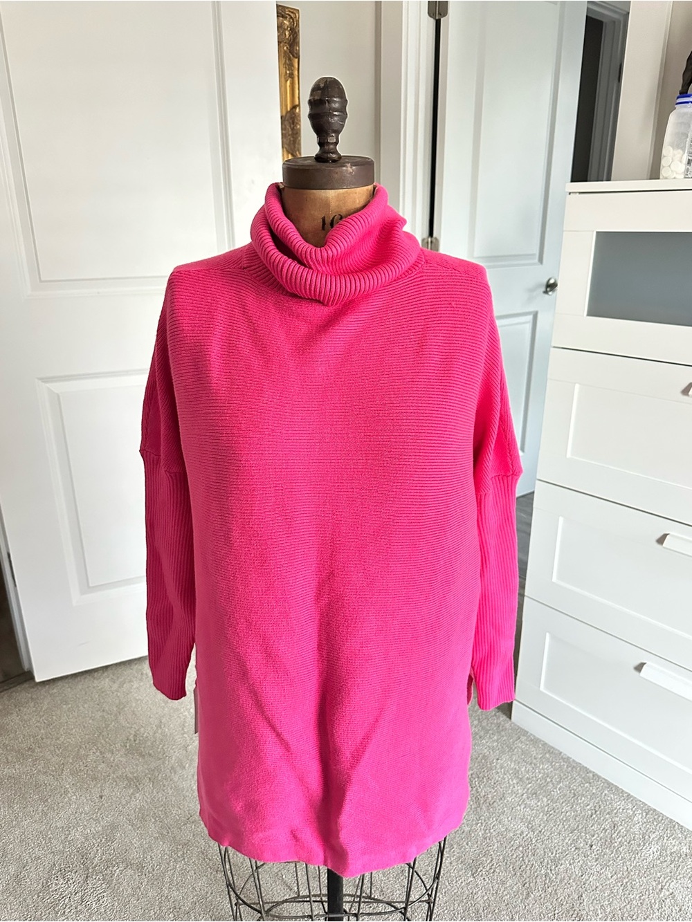 Oversized Turtleneck Sweater - Hot Pink